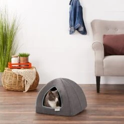 Frisco Igloo Covered Cat & Dog Bed -Pet Supplies Discount Store 144836 PT5. AC SS1800 V1578443412