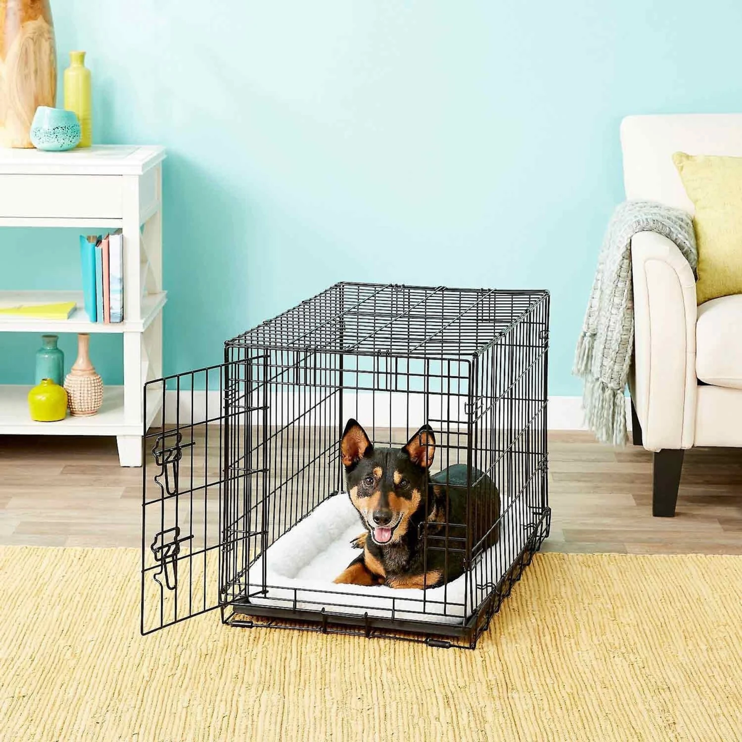 Frisco Fold & Carry Single Door Collapsible Wire Dog Crate & Frisco Quilted Dog Crate Mat 5 Frisco Fold & Carry Single Door Collapsible Wire Dog Crate & Frisco Quilted Dog Crate Mat - Image 3