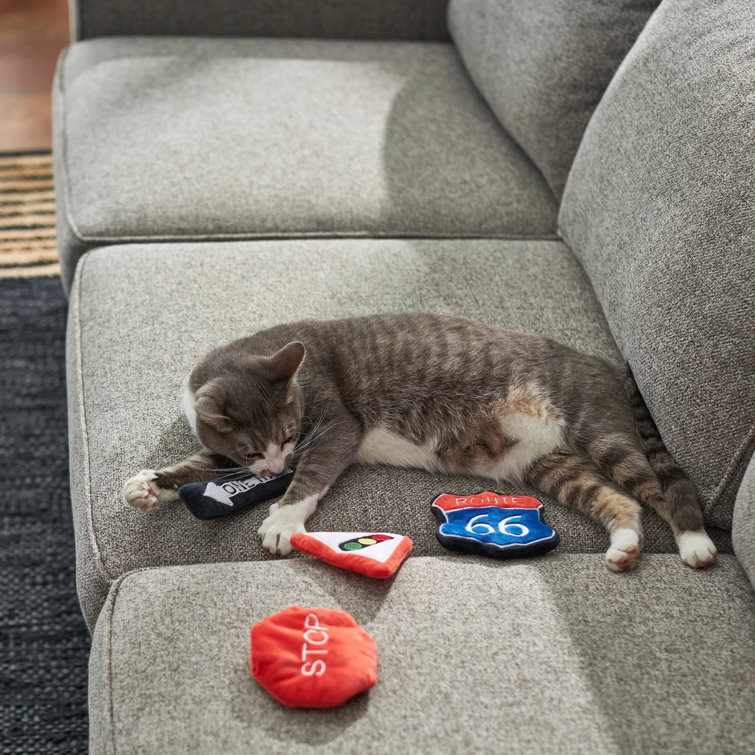 Frisco Road Trip Traffic Signs Plush Cat Toy With Catnip 5 Frisco Road Trip Traffic Signs Plush Cat Toy With Catnip - Image 3