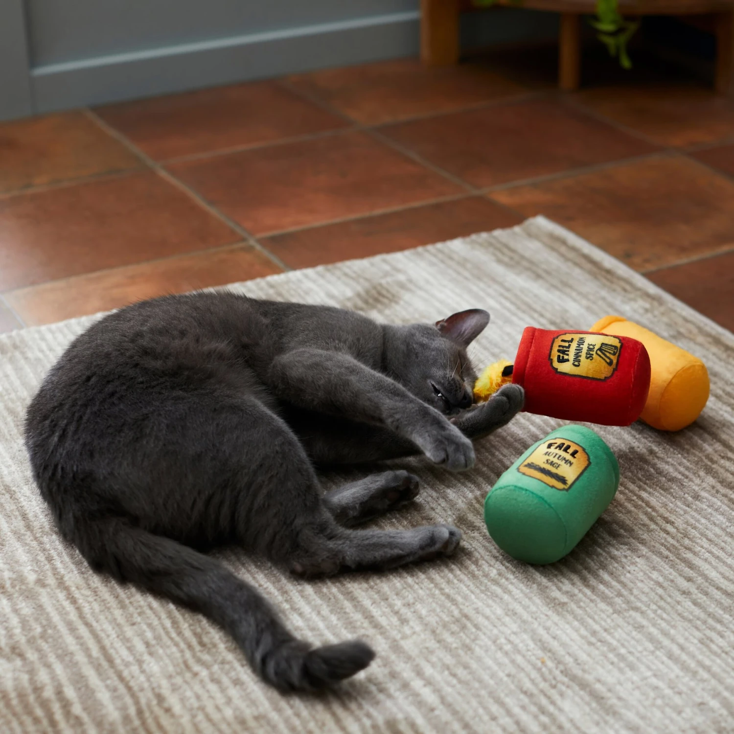 Frisco Fall Candles Plush Cat Toy With Catnip 5 Frisco Fall Candles Plush Cat Toy With Catnip - Image 3