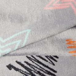 Frisco Plush Cat & Dog Throw Blanket 11 Frisco Plush Cat & Dog Throw Blanket -Pet Supplies Discount Store 816702 PT4. AC SS1800 V1701117014